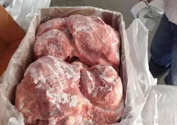 冰箱剛拿出來的冷凍肉，千萬不要直接用水泡，教你1招，3分鐘解凍，味道跟新鮮肉一樣~