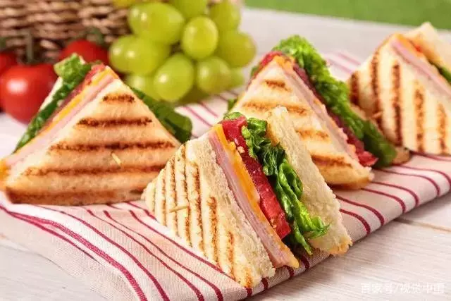 最適合上班族的三明治，學會「這一招」簡單省事又好吃~