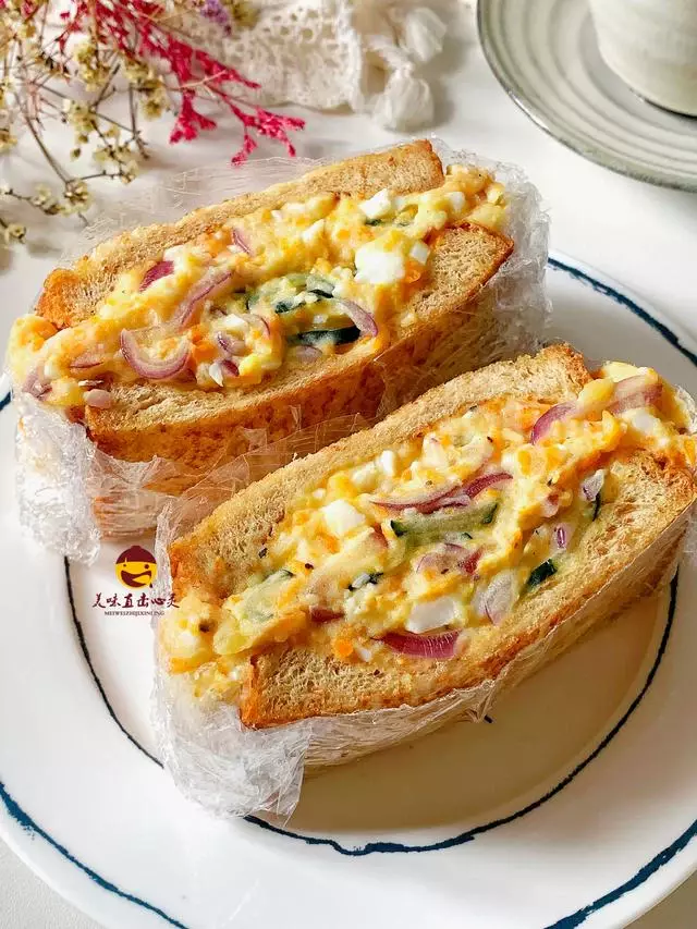 【 日式土豆泥沙拉三明治】早餐吃它，比包子簡單，比饅頭營養，有雞蛋有菜，簡單營養又美味