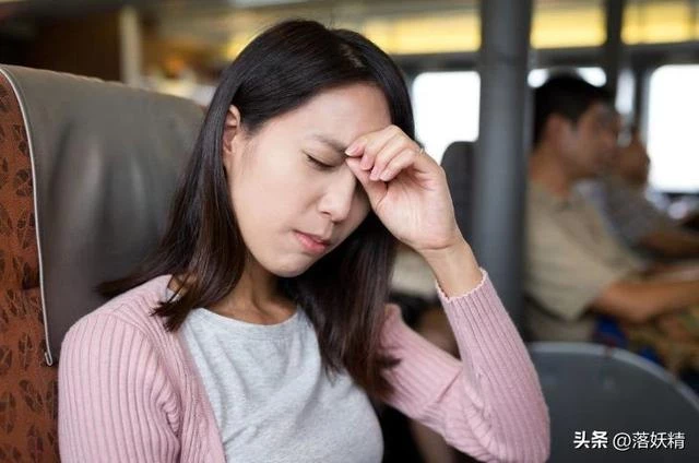 伺候岳父母10年，三套房都歸小舅，女婿趕人：找你們孝順兒子養老