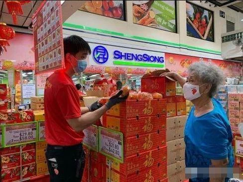 新加坡昇菘超市二代領導人：把收益分發給雇員，才能有更多人願意幫我們，為我們攢得更多收益