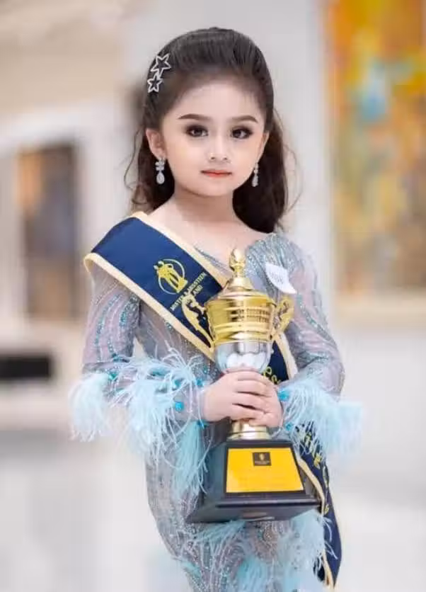 /www/bananadaily.net/web/images/image/2193/21937923.avif