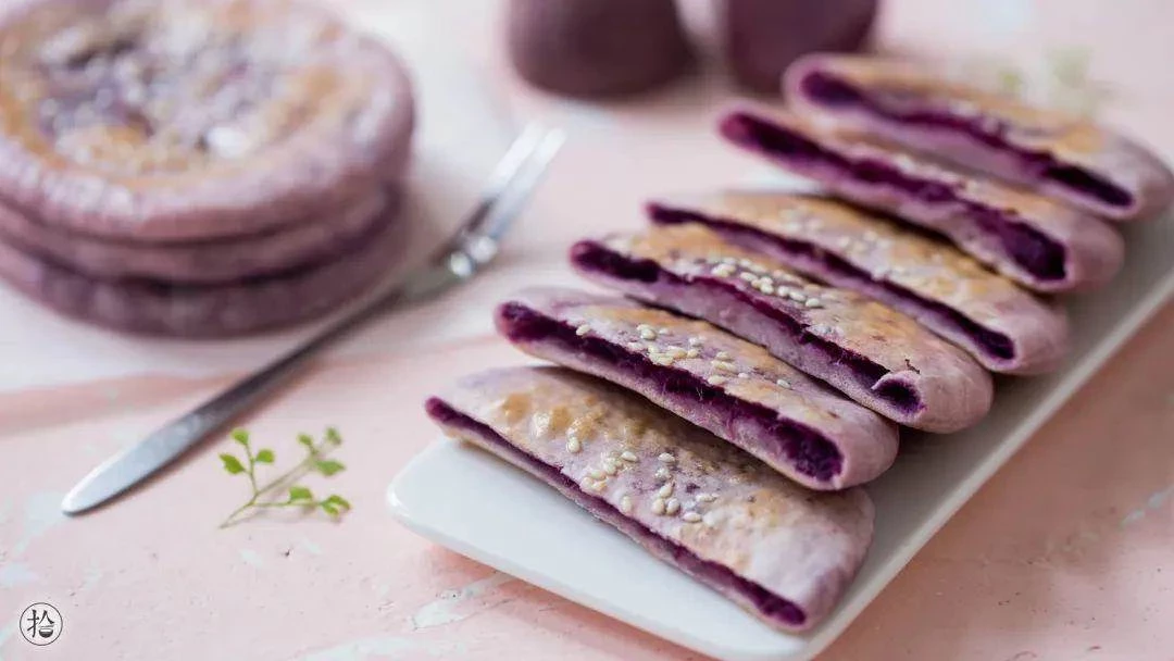 紫薯只會蒸著吃？不用和面不用揉，補鐵補鈣，早餐一口氣能吃仨！