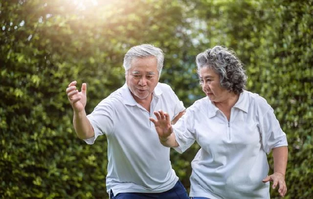 「長壽元素」被找到，提醒中老年：常吃3樣，90歲不老，百歲亂跑