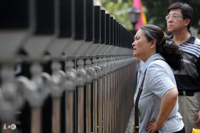 孩子無故失蹤急壞父母，卻是被奶奶擄走，原因讓人唏噓