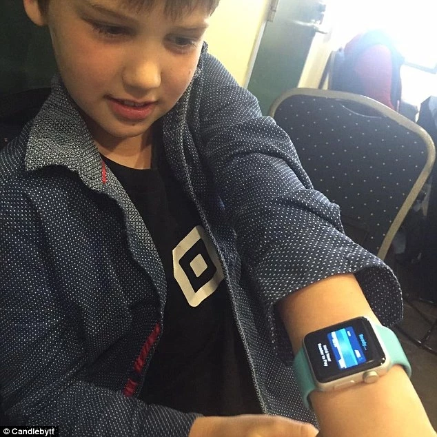    9歲男童因「媽媽不買蘋果手錶給他」氣到自己創業！結果「1年狂賺44萬」錢多到被禁止存款！